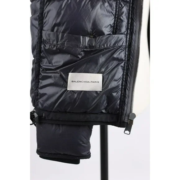 MINT Balenciaga Light Down Jacket w/ Hood Navy SZ 48/38/Medium